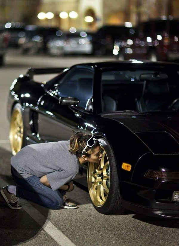 girls-top-car-hot (49)