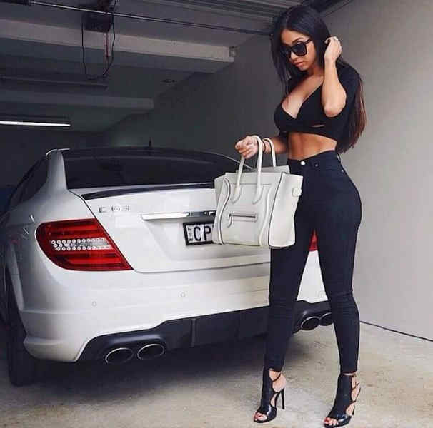 girls-top-car-hot (59)