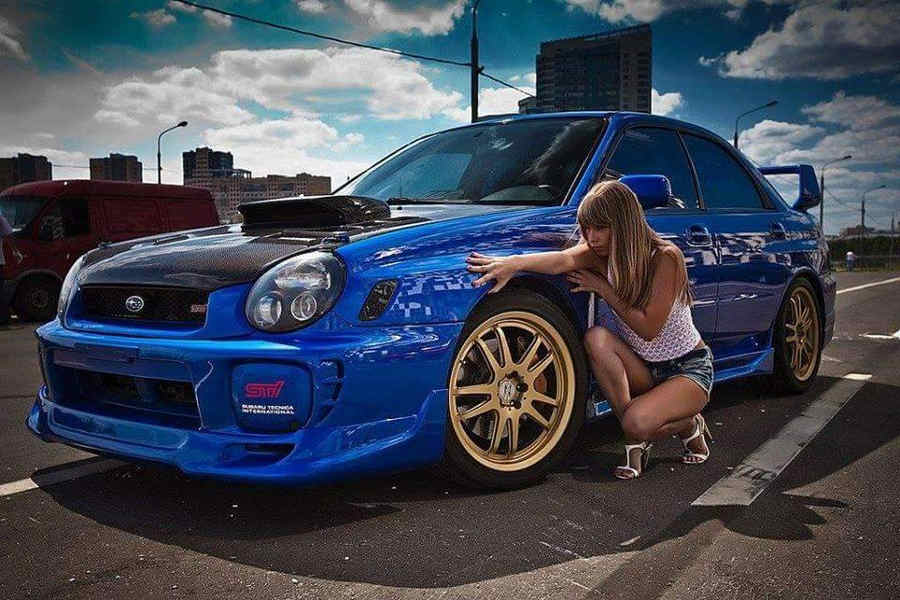 girls-top-car-hot (82)