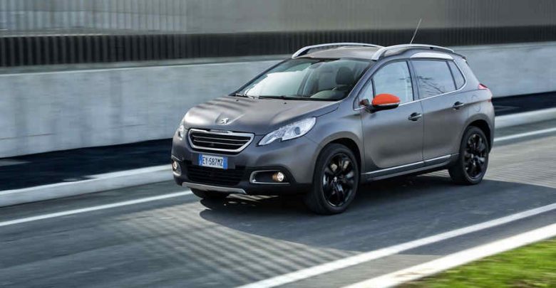 Peugeot-2008-Black-Matt-2