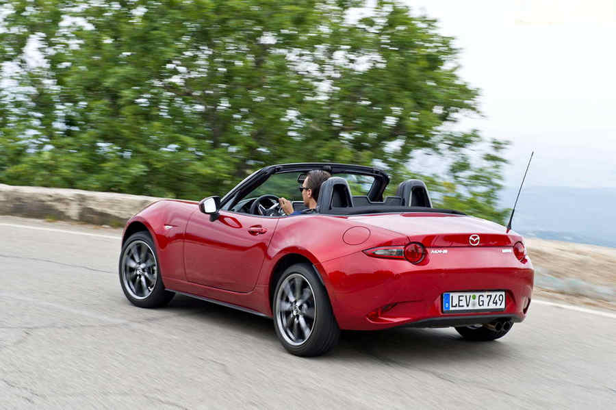 Mazda-MX-5-2015-018