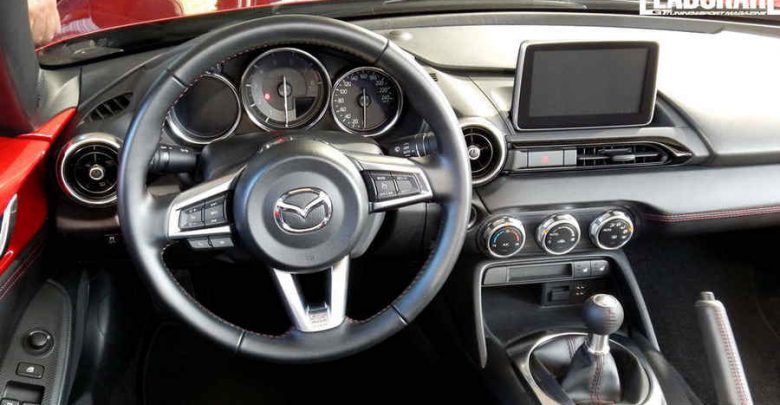 Mazda-MX-5-2015-052 (7)