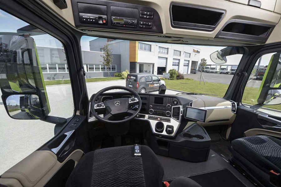 Mercedes-Benz_Actros_Cabina