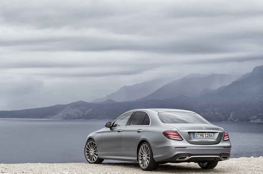 Mercedes-Benz E-Klasse Limousine (W 213) 2016Mercedes-Benz E-Cl