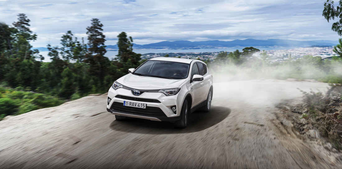 nuovo-toyota-rav4-hybrid-10