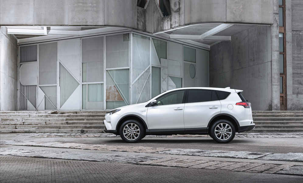 nuovo-toyota-rav4-hybrid-18