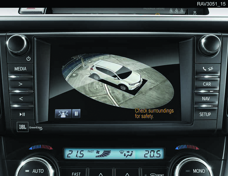 Sistema infotainment multimediale radio e navigatore del Toyota Rav4
