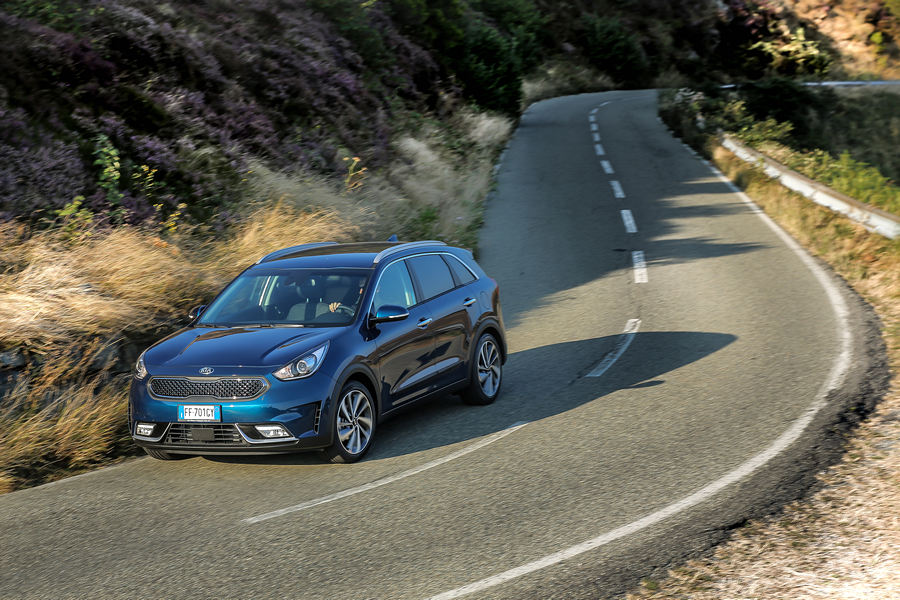 kia_niro_hybrid_presentazione_2016_04