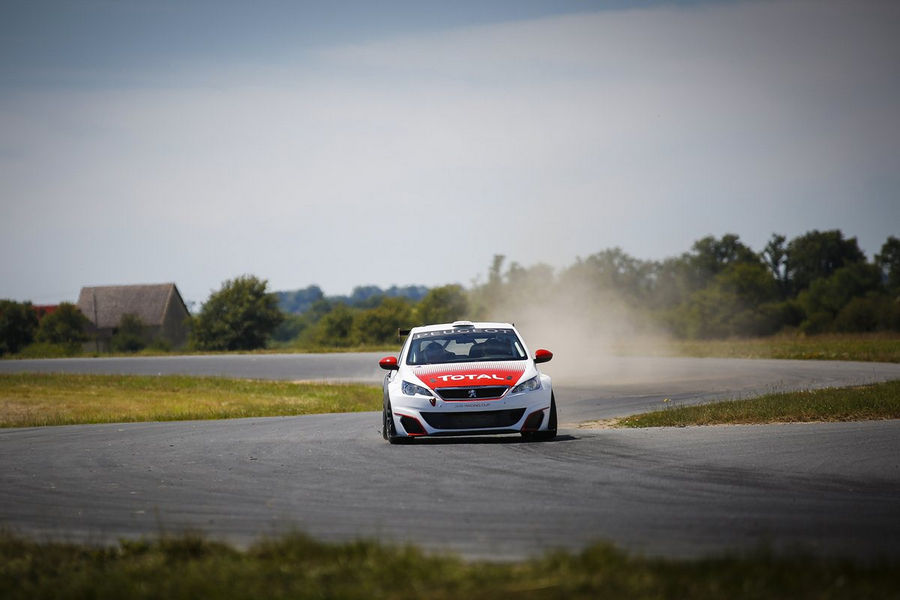 peugeot-308-racing-cup-1