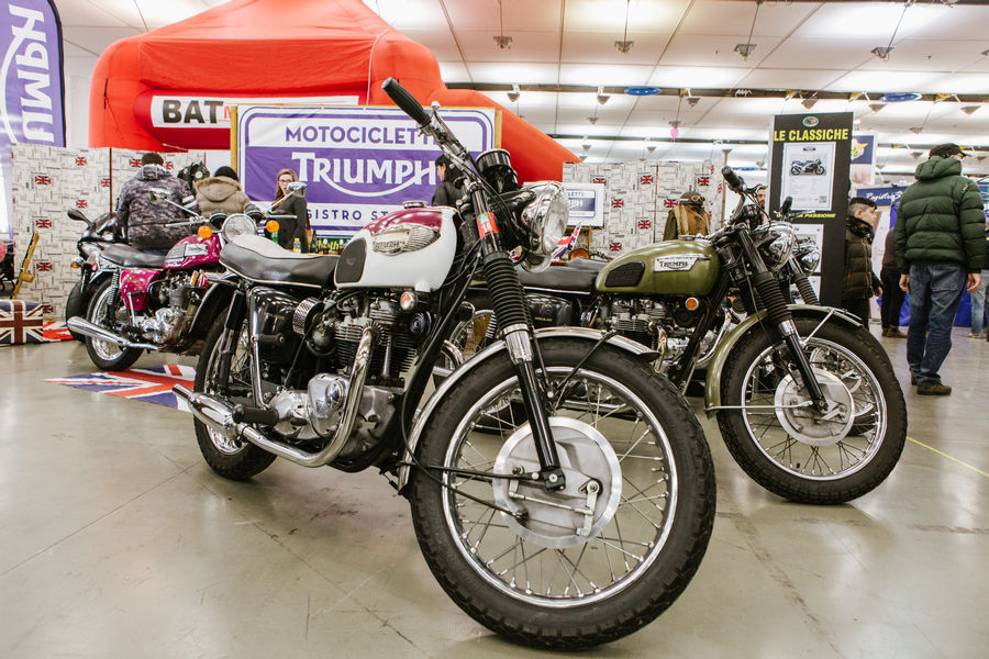 Automotoretro-moto
