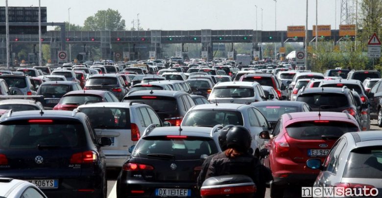 Previsioni traffico Natale 2025 e Capodanno