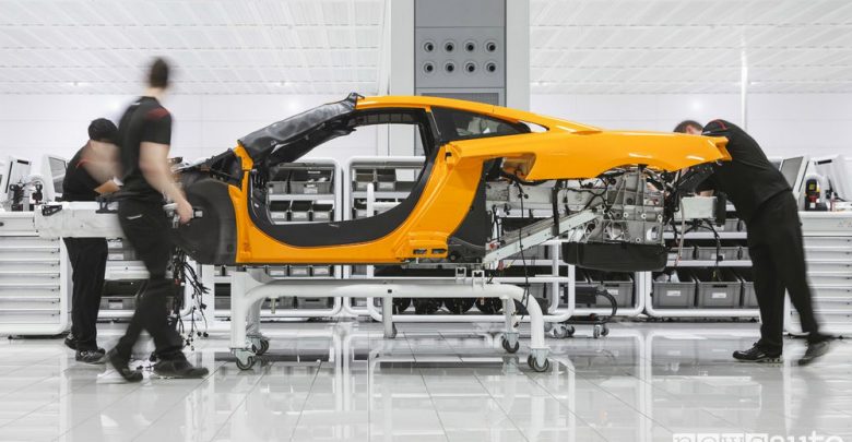 McLaren da pista omologata per la strada