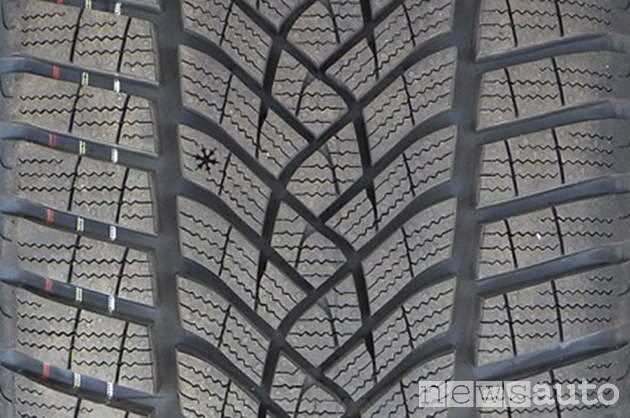Goodyear Ultra Grip Performance Gen-1