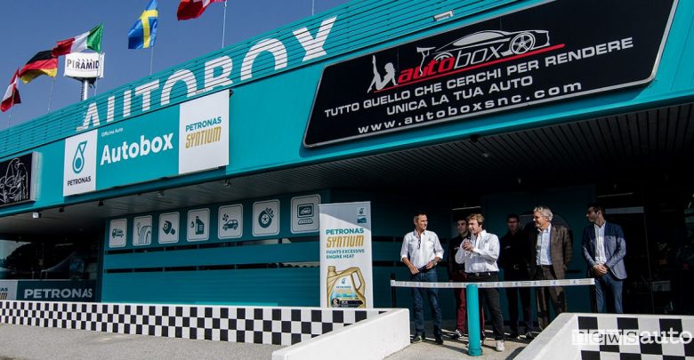 Officina Petronas Autobox Rivalta