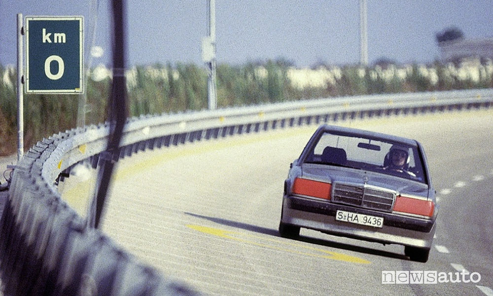 Mercedes-Benz 190