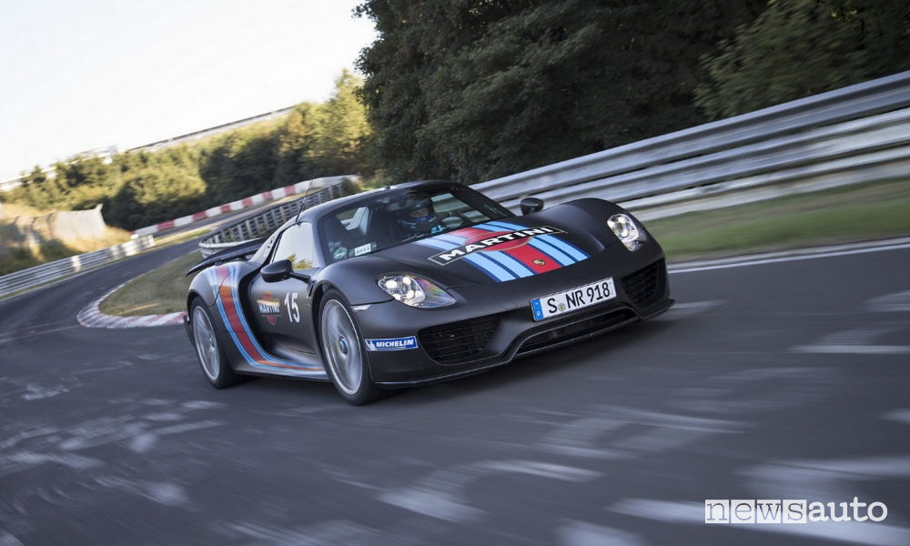 record Nurburgring Porsche 918 Spyder