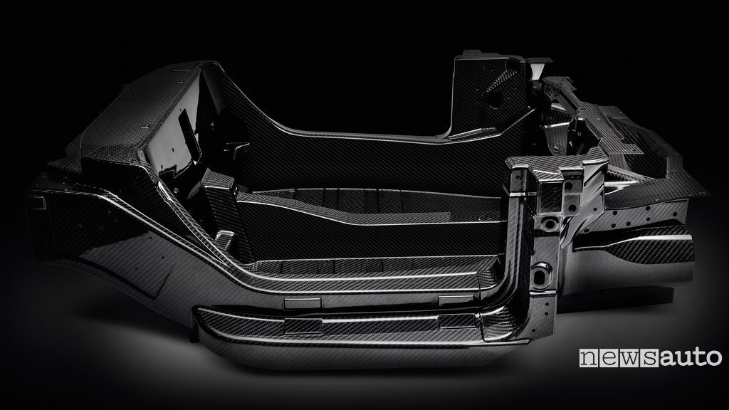 Scocca in carbonio telaio Alfa Romeo 4C
