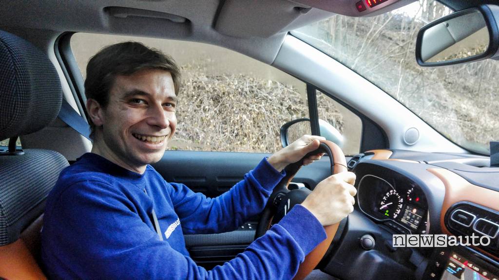 Citroen C3 Aircross sulla neve con Marco Paternostro alla guida Citroen C3 Aircross sulla neve con Marco Paternostro alla guida