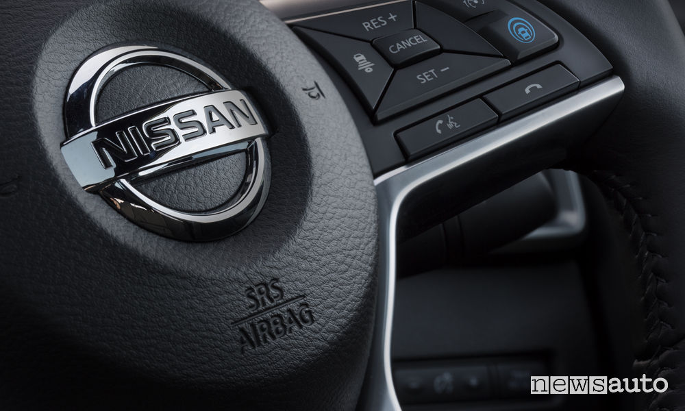 Volante Nissan Qashqai con pulsante ProPILOT