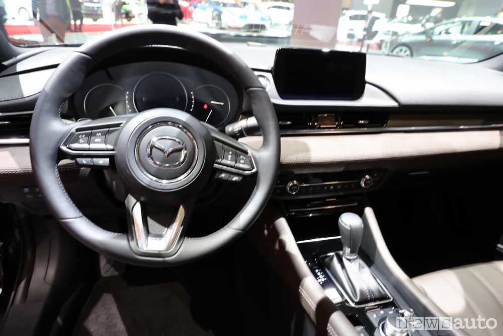 Mazda Ginevra 2018 Mazda6