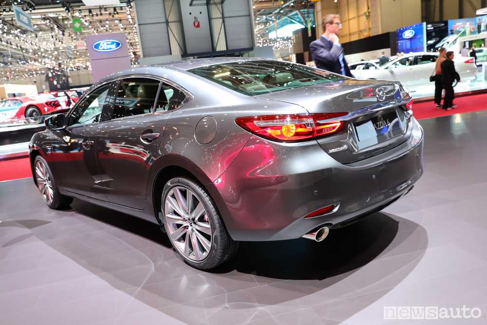 Mazda Ginevra 2018 Mazda6