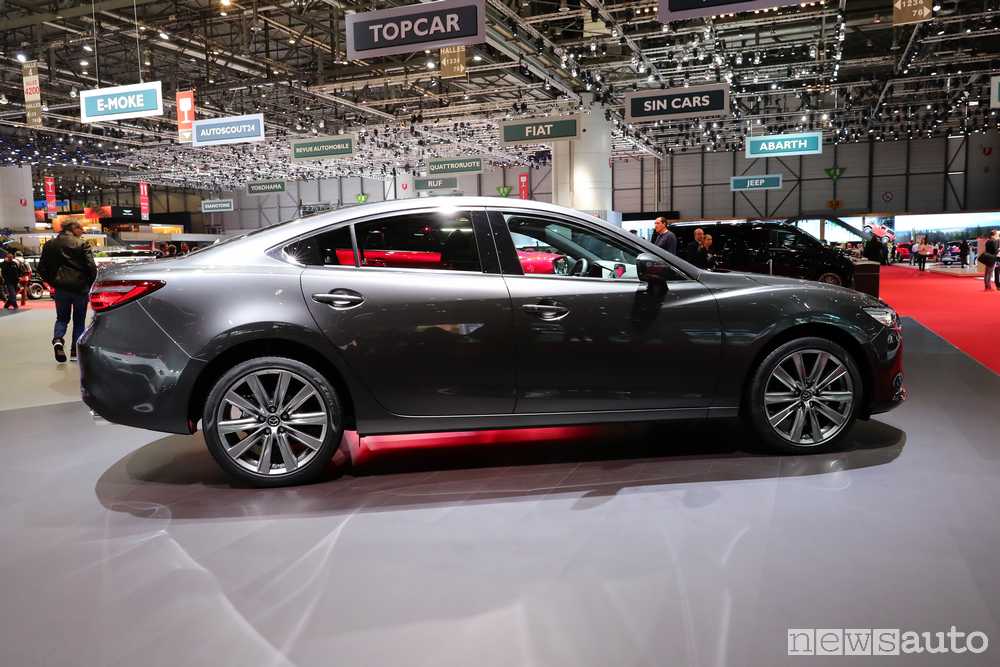 Mazda Ginevra 2018 Mazda6