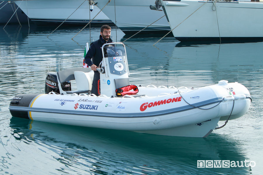 Gommone Italo con motore Suzuki