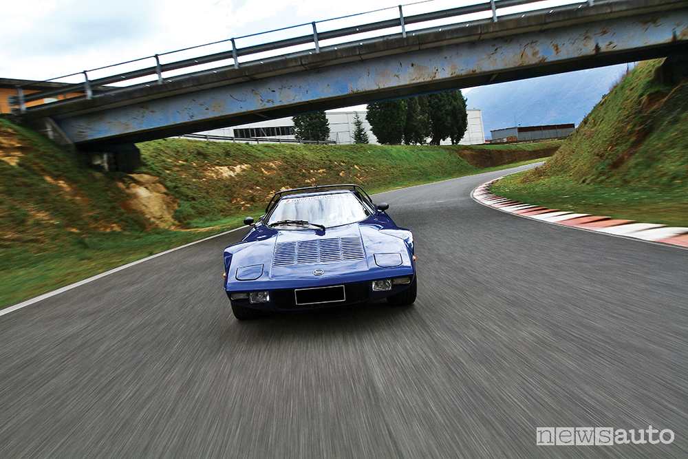 Lancia Stratos vista frontale