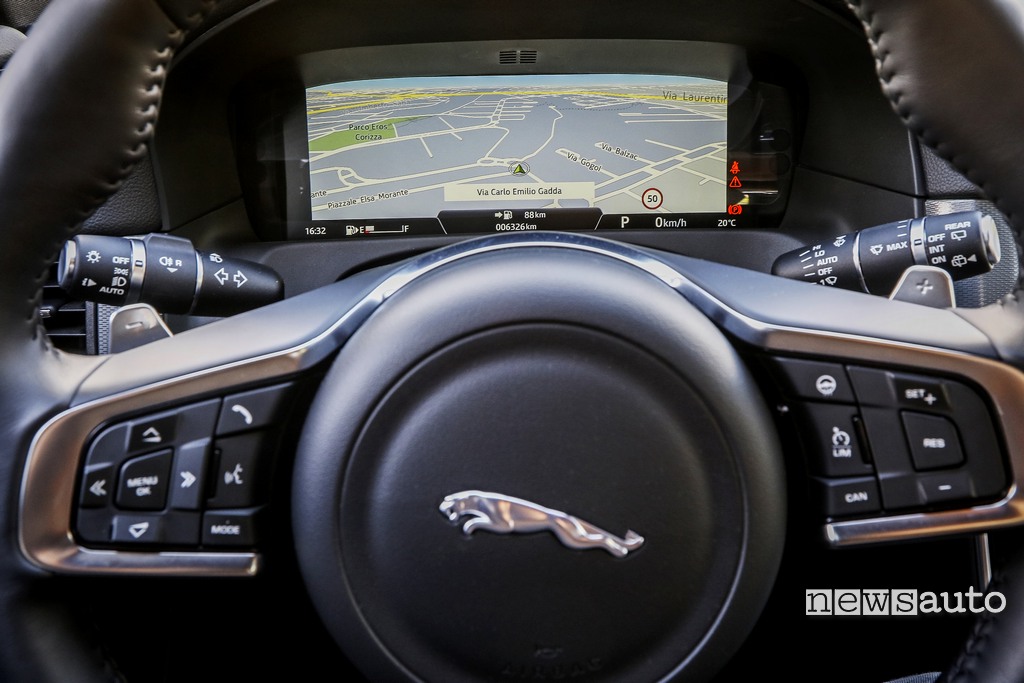 Jaguar xf sportbrake strumentazione digitale Jaguar xf sportbrake strumentazione digitale