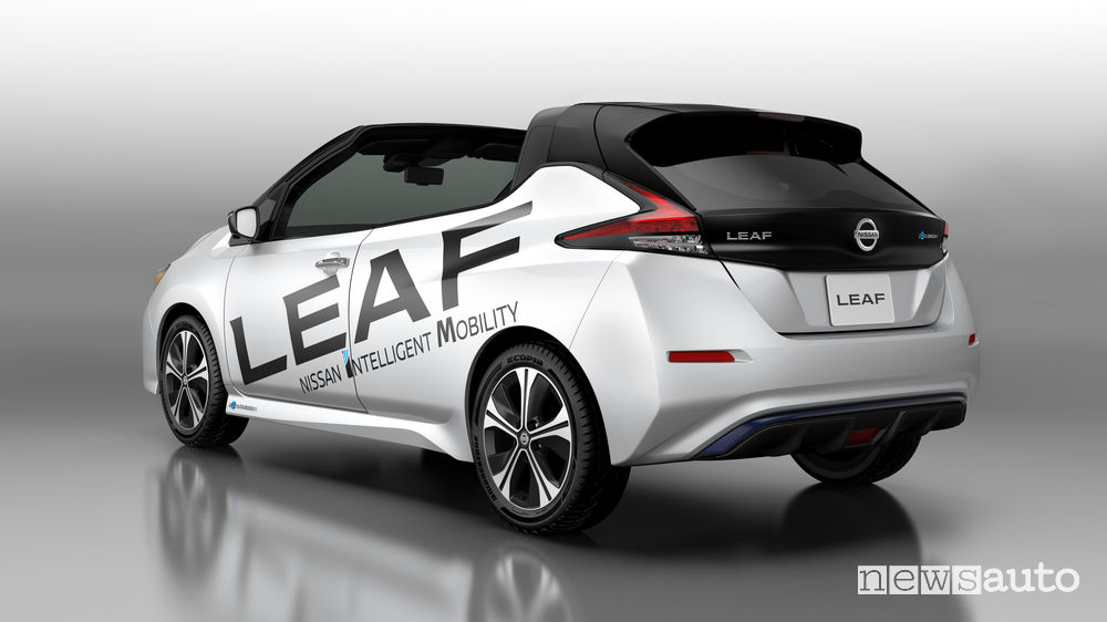 Nissan Leaf Open Car auto elettrica cabrio
