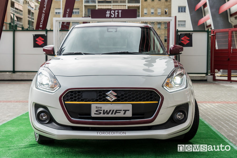 Suzuki Swift ibrida Toro Edition
