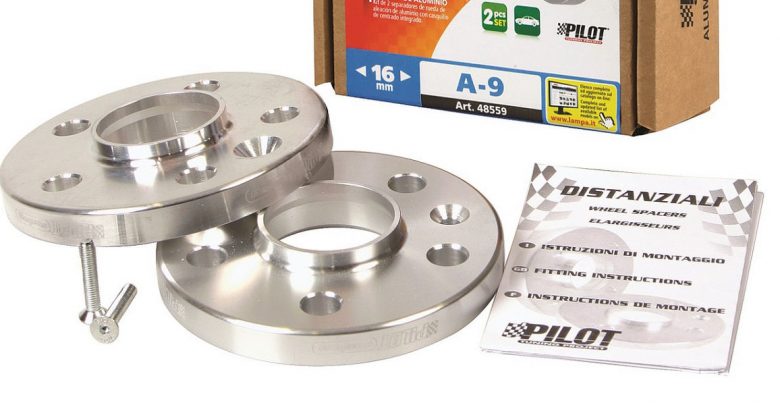 Distanziali auto Pliot Lampa