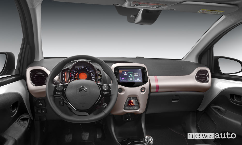 Abitacolo Citroen Nuova C1 serie speciale Elle