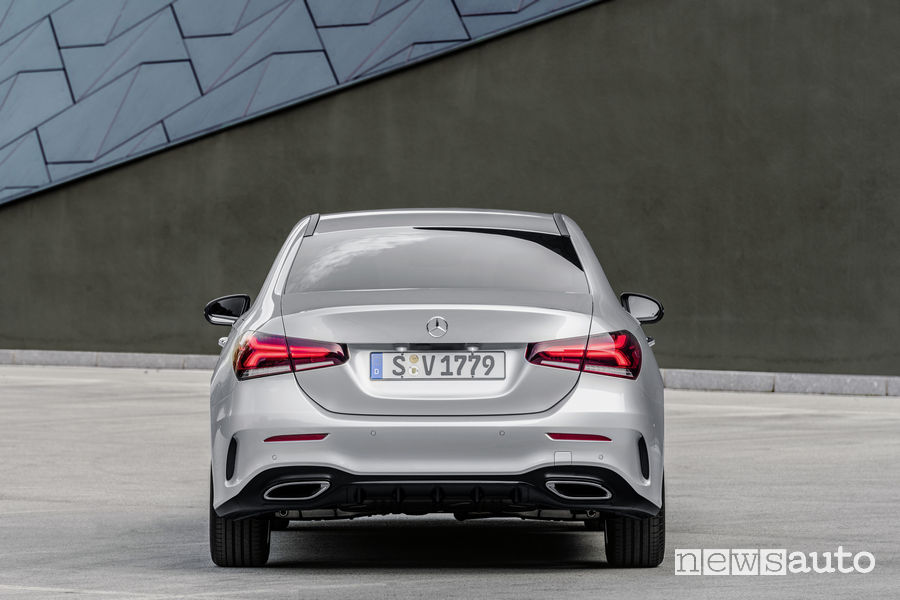 Mercedes-Benz Classe A Berlina 2019 AMG Line posteriore