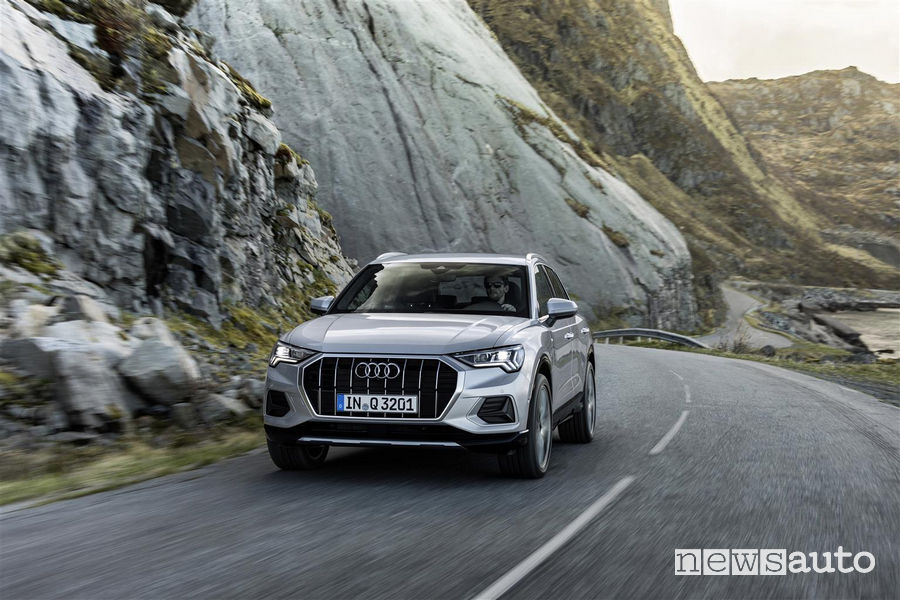 Nuova Audi_Q3 2019 vista frontale