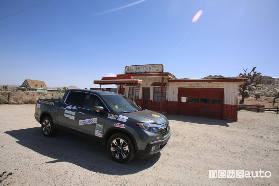 Viaggio California Honda Ridgeline Lancaster set cinematografico