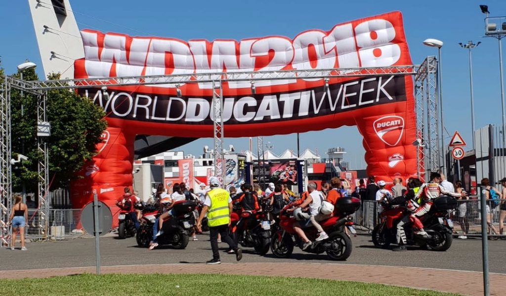 World Ducati Week Misano 2018 arco ingresso