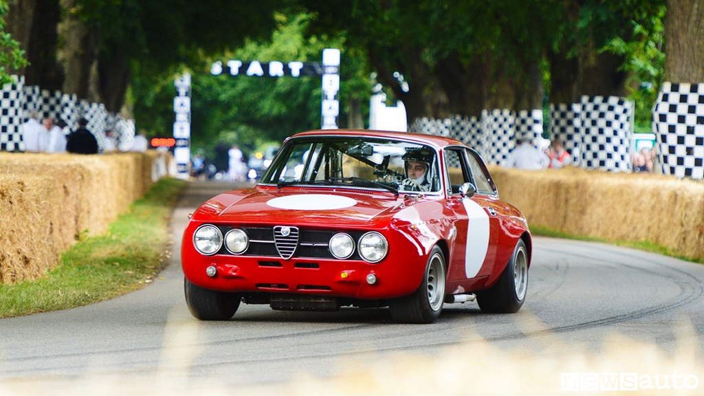 auto storiche da corsa alfa romeo 1750 gt am goodwood festival