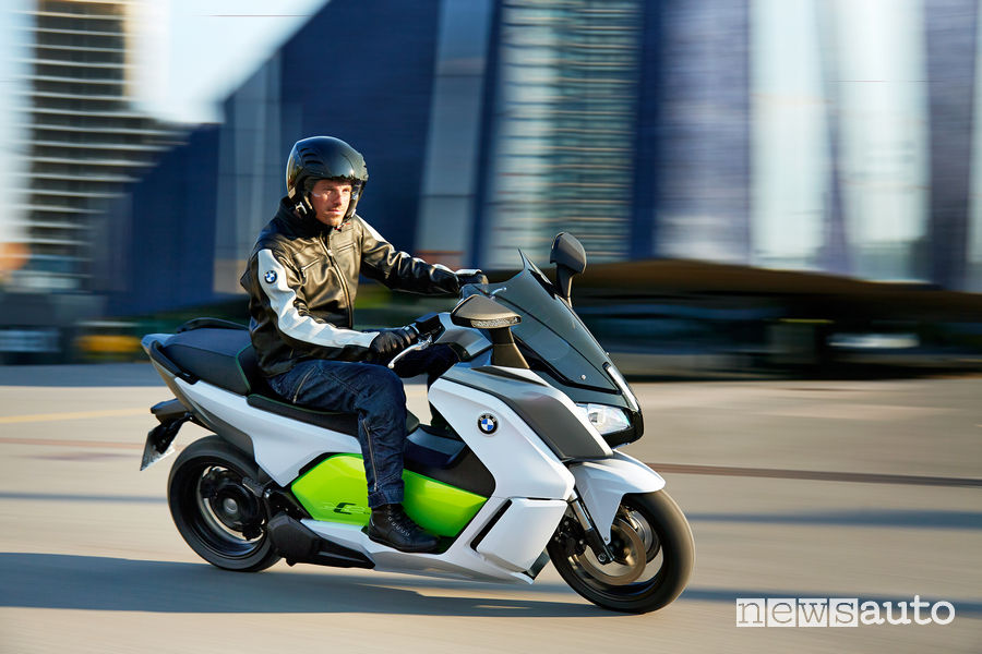 Motorini elettrici in autostrada: BMW C Evolution