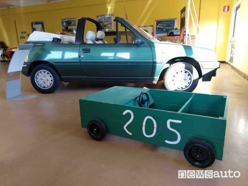 Scatola di sapone pubblicità Peugeot 205 Roland Garros Cabriolet