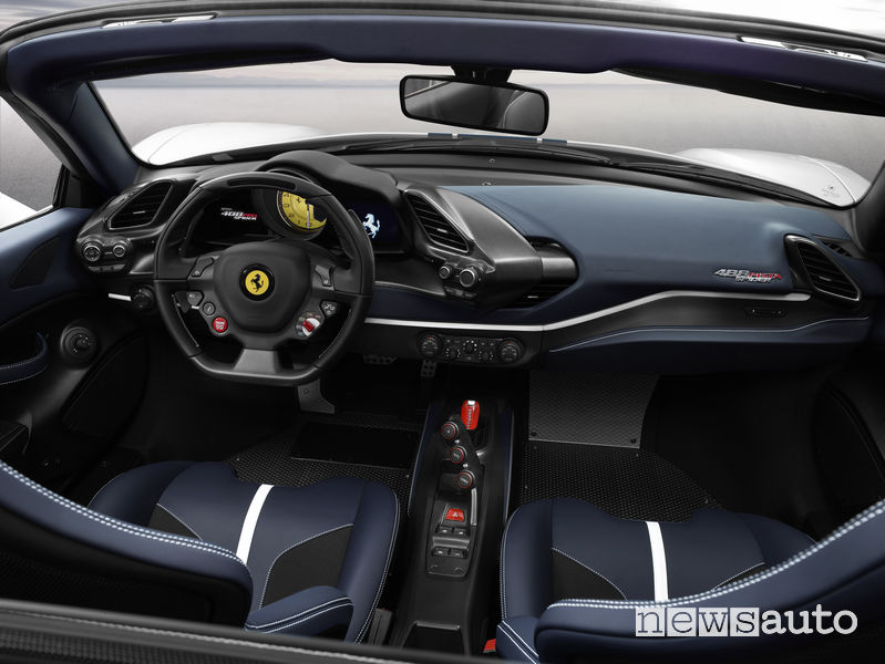Ferrari_488 Spider Pista 2019, abitacolo