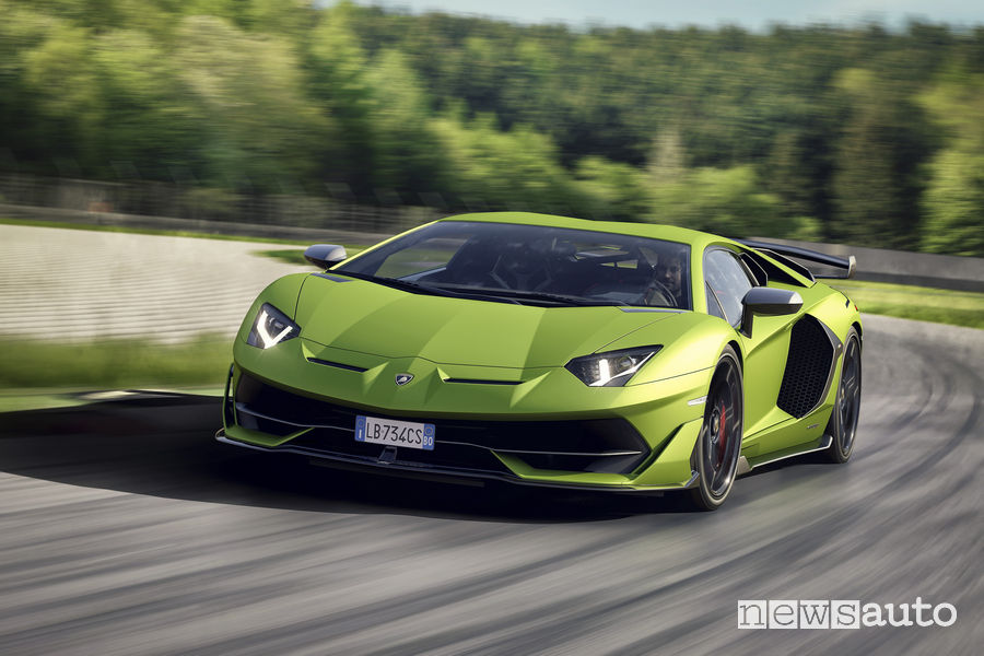 Lamborghini_Aventador SVJ vista frontale