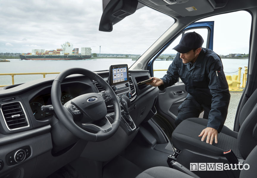 Nuovo Ford_Transit 2019, abitacolo