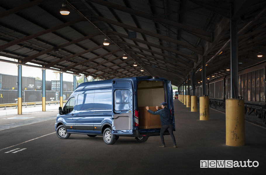 Nuovo Ford_Transit 2019, carico