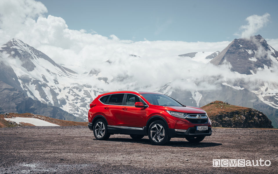 Honda_CR-V 2018, vista di profilo