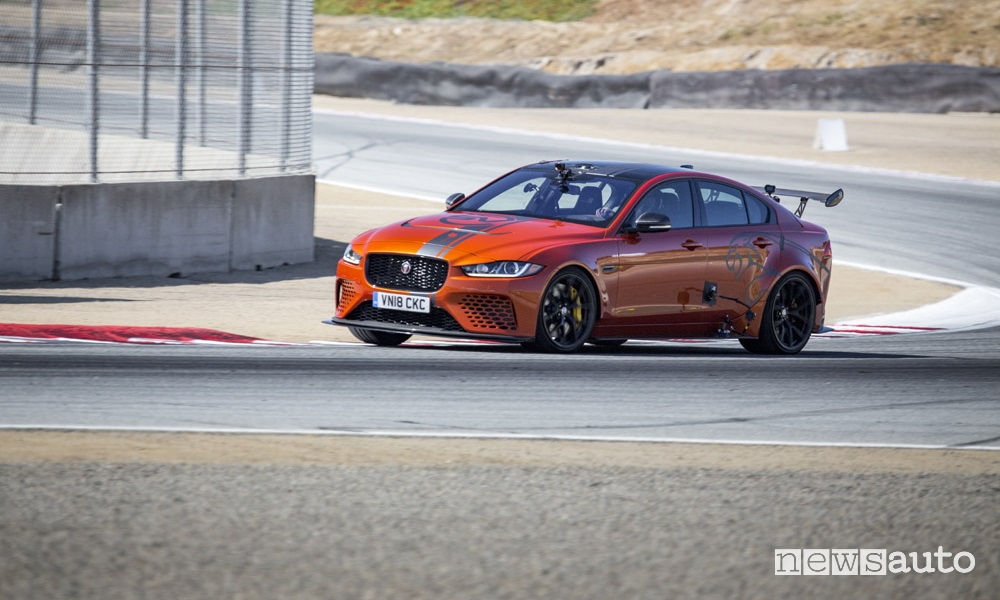 Jaguar XE SV Project 8, record Laguna Seca