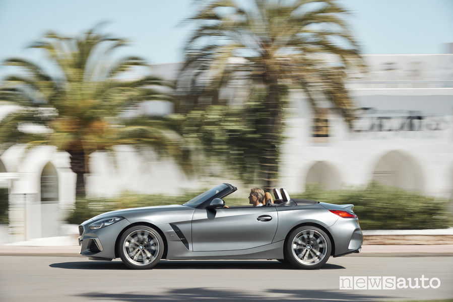 Nuova BMW_Z4 2019, vista laterale