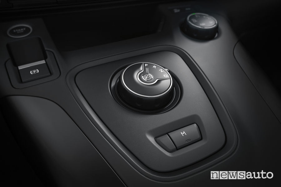Opel_Combo Life 2019, manopola cambio automatico 8 rapporti