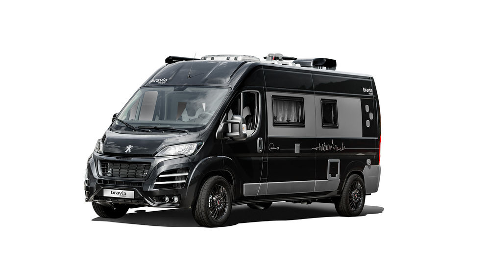 Peugeot camper Bravia su base Boxer, vista di profilo