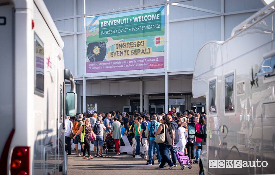 Salone del Camper 2018 Parma, pubblico all'ingresso